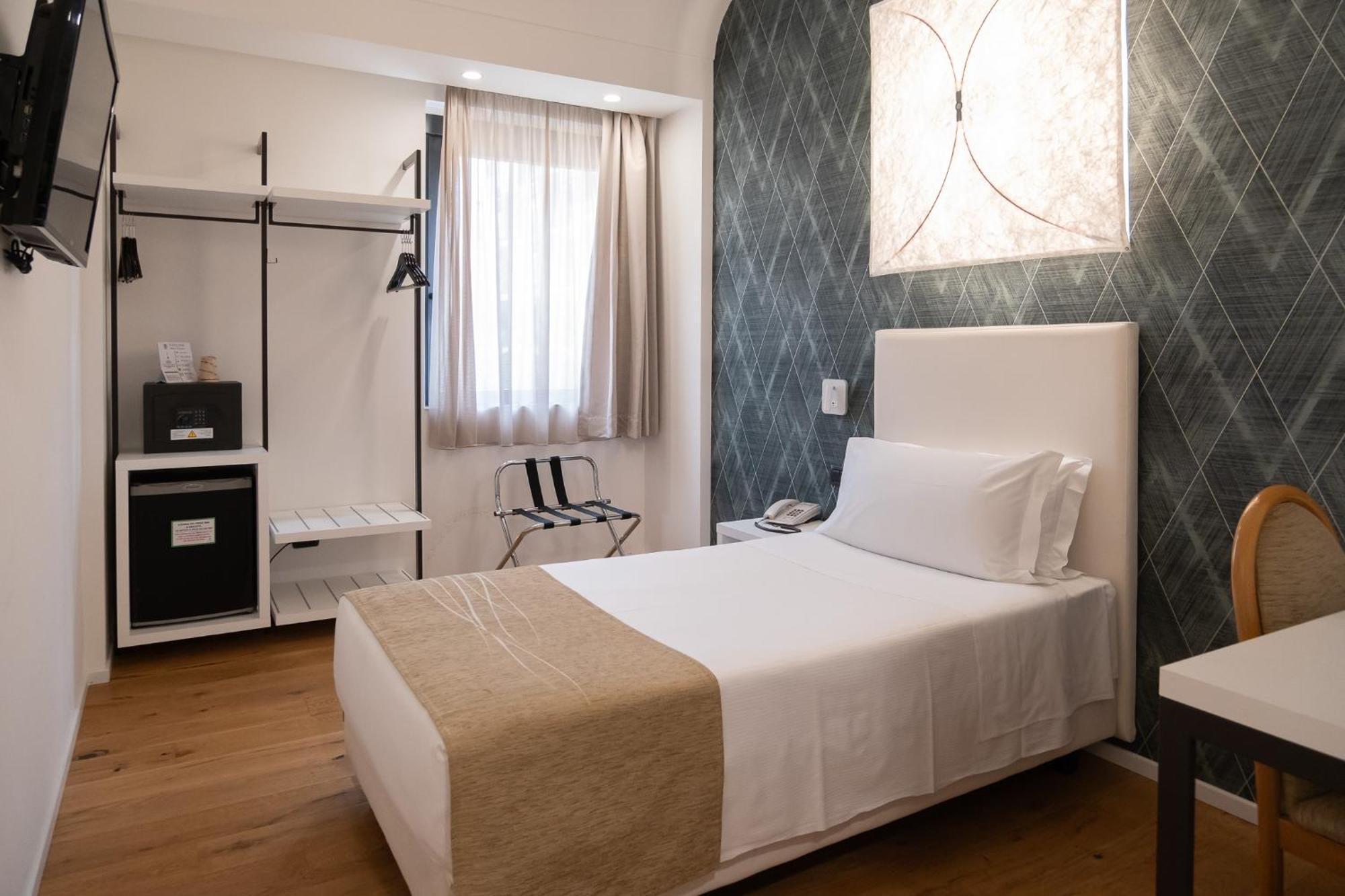 Single Room,1669010885:JPEG