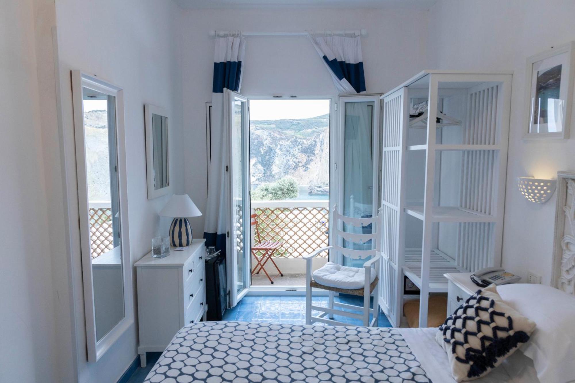 Double Room Sea View small Balcony
