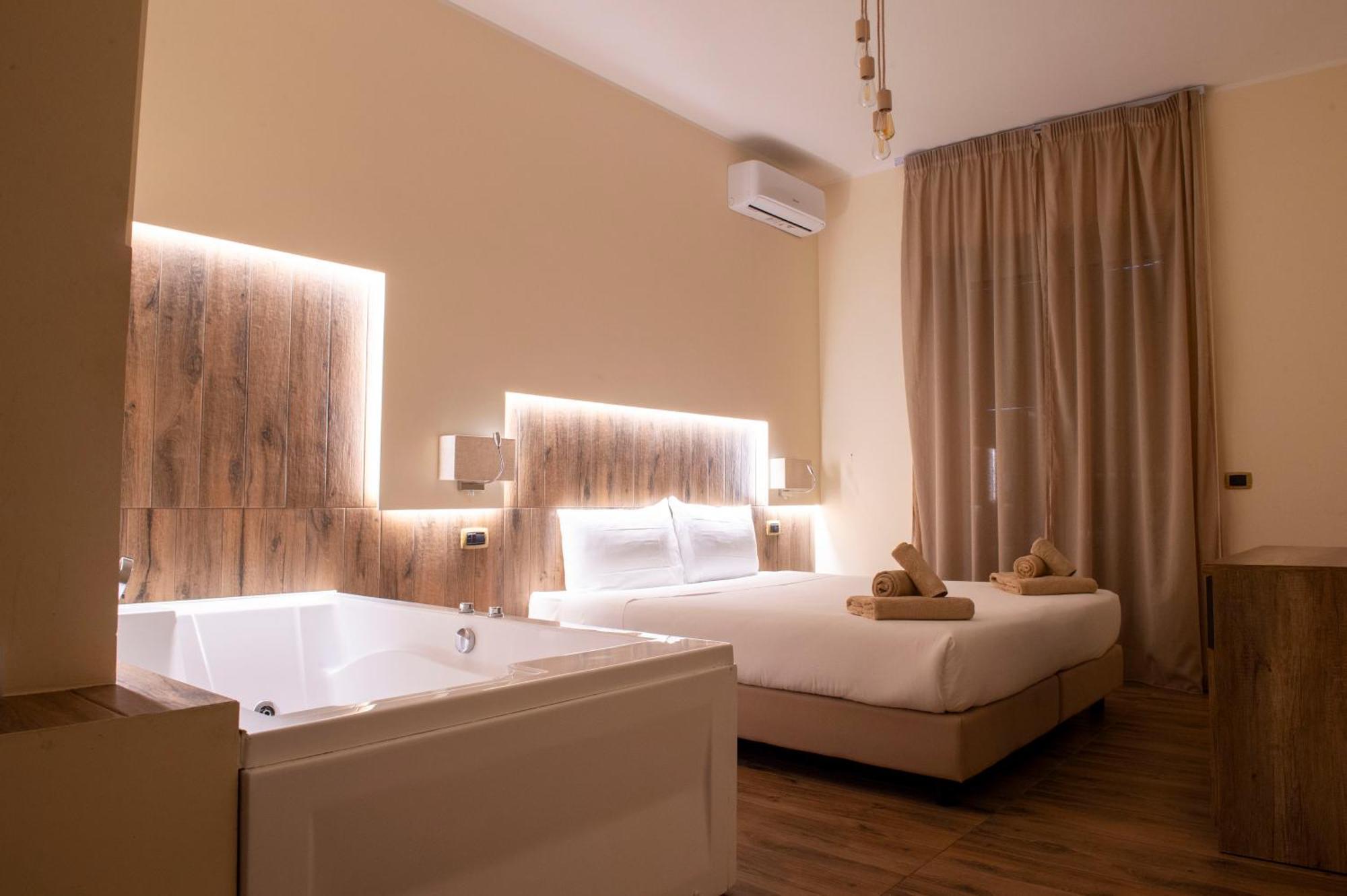 Double Room Spa Bath