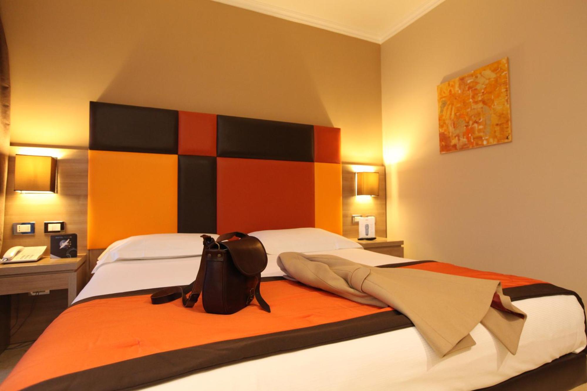Double or Twin Room Disability Access,1697904010:JPEG