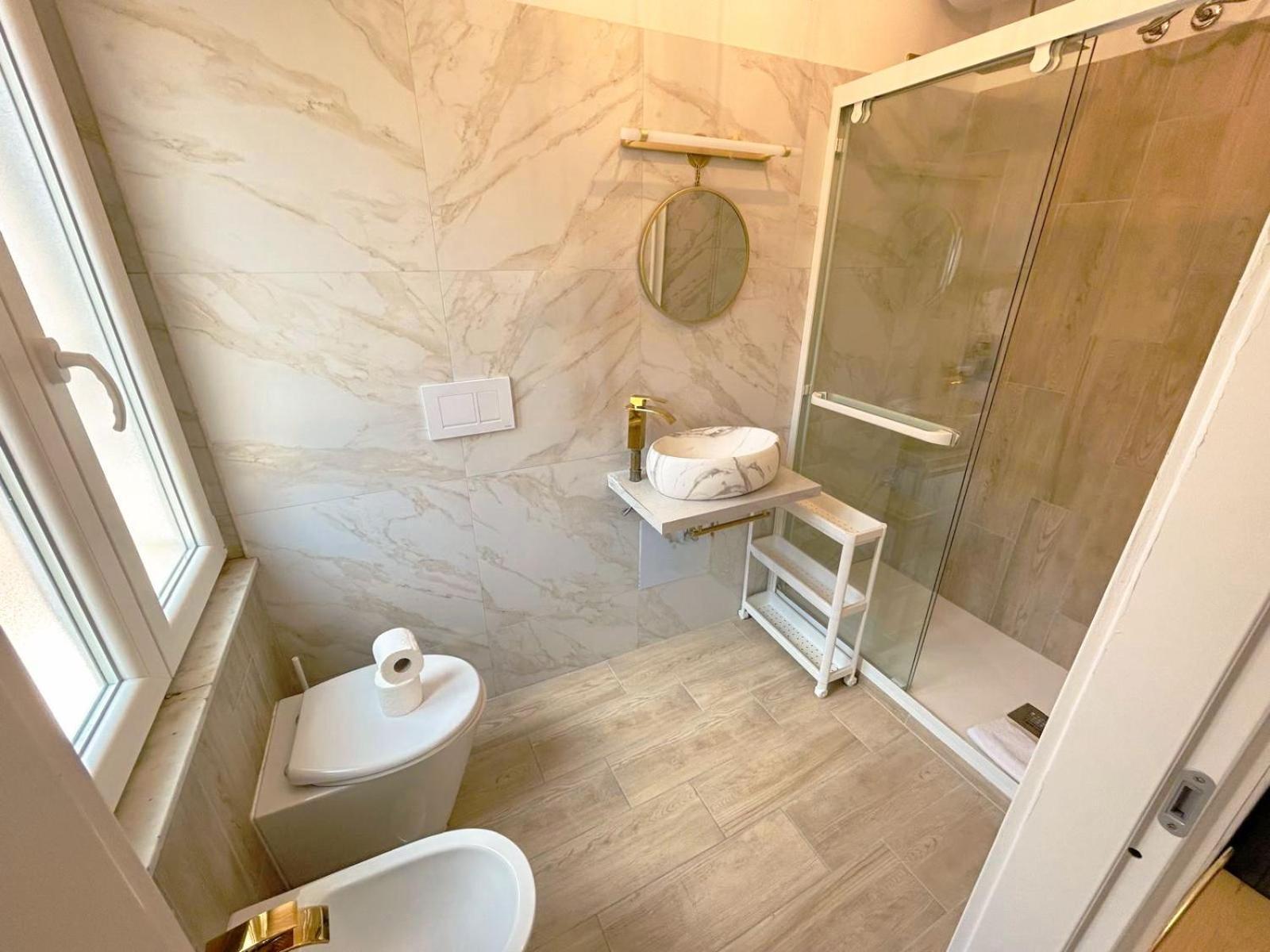 Quarto Triplo com Varanda
