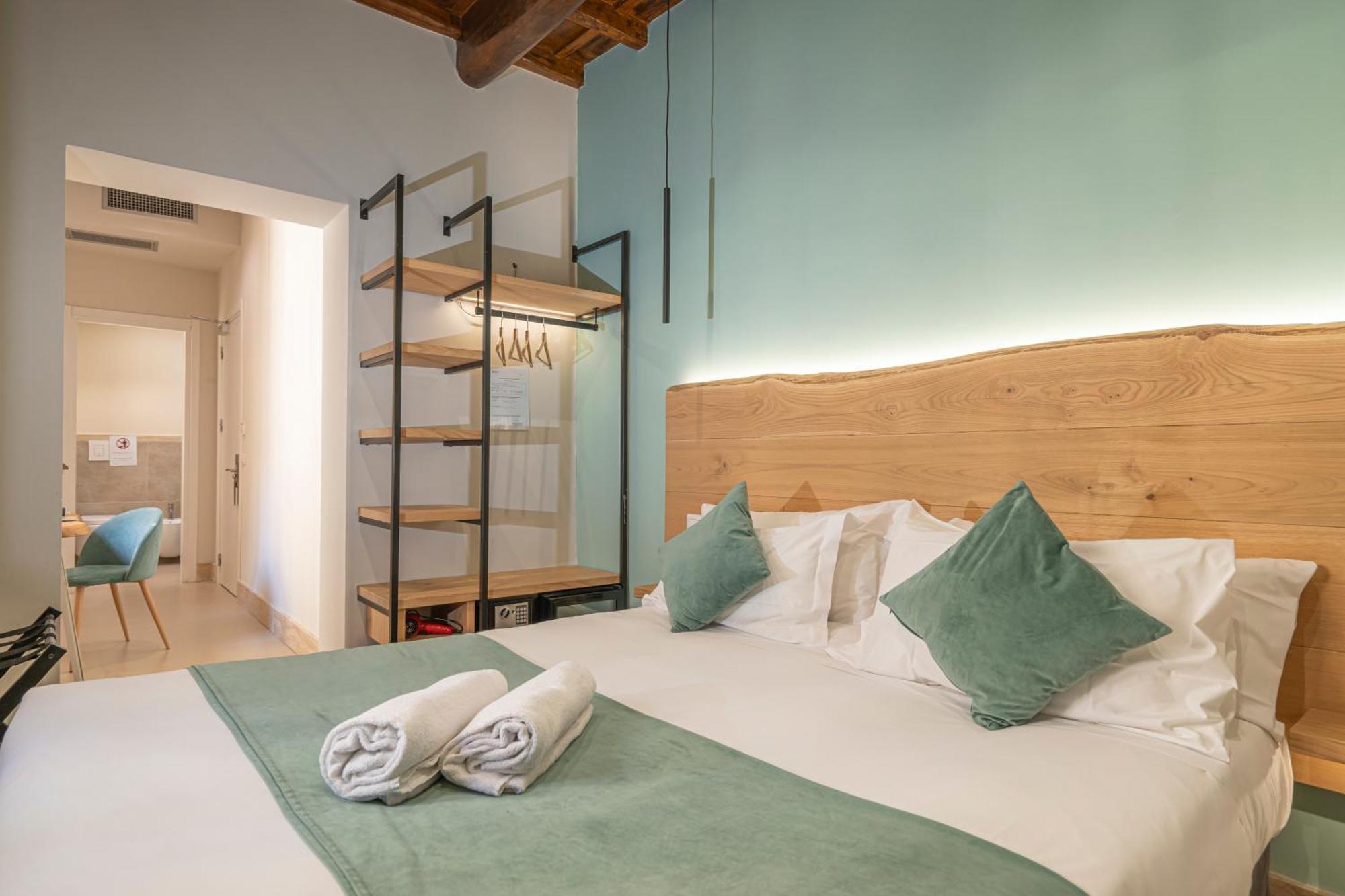 Classic Quadruple Room,1717184101:JPEG