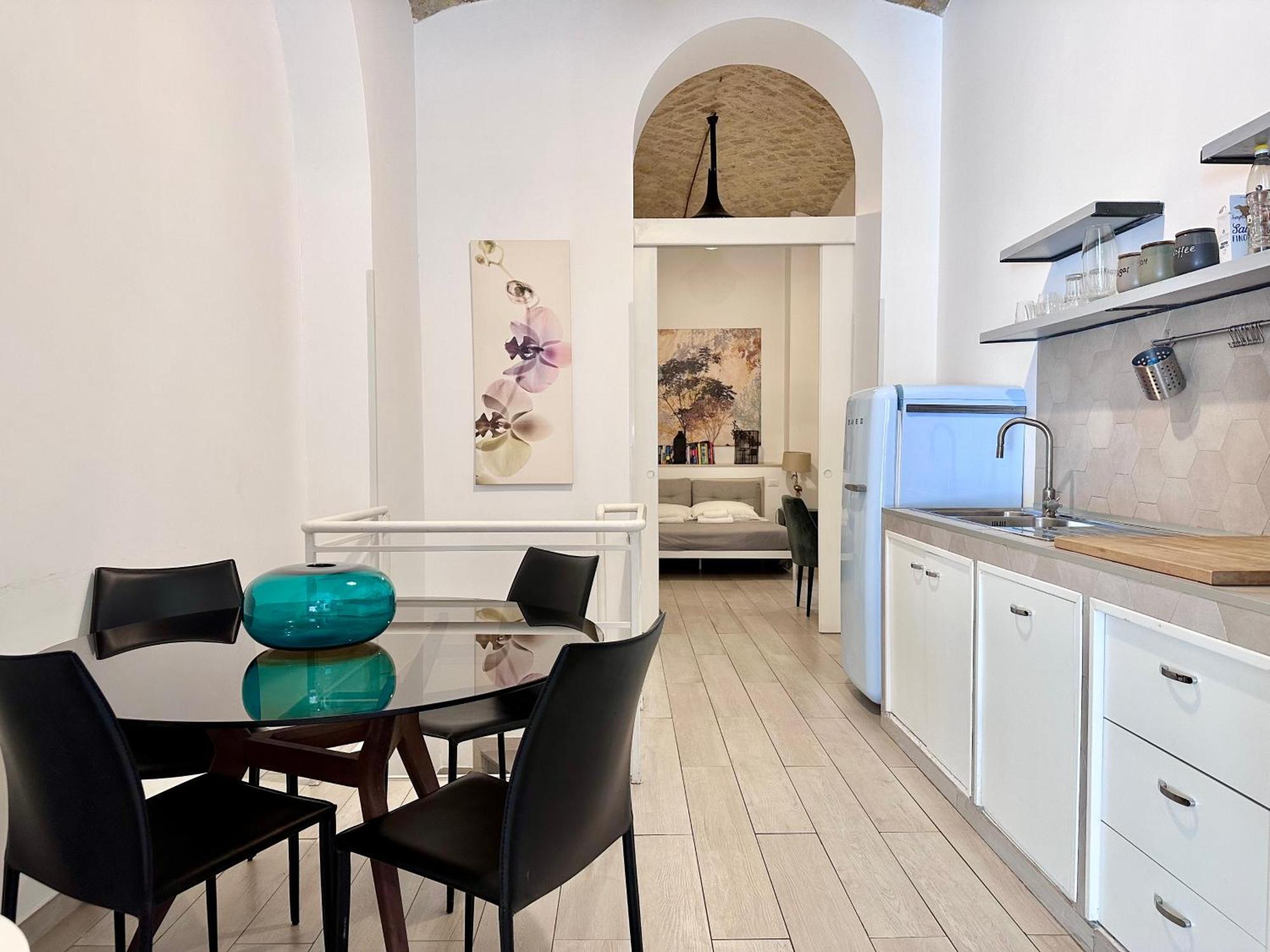 One-Bedroom Loft Apartment Balcony,1742824174:JPEG