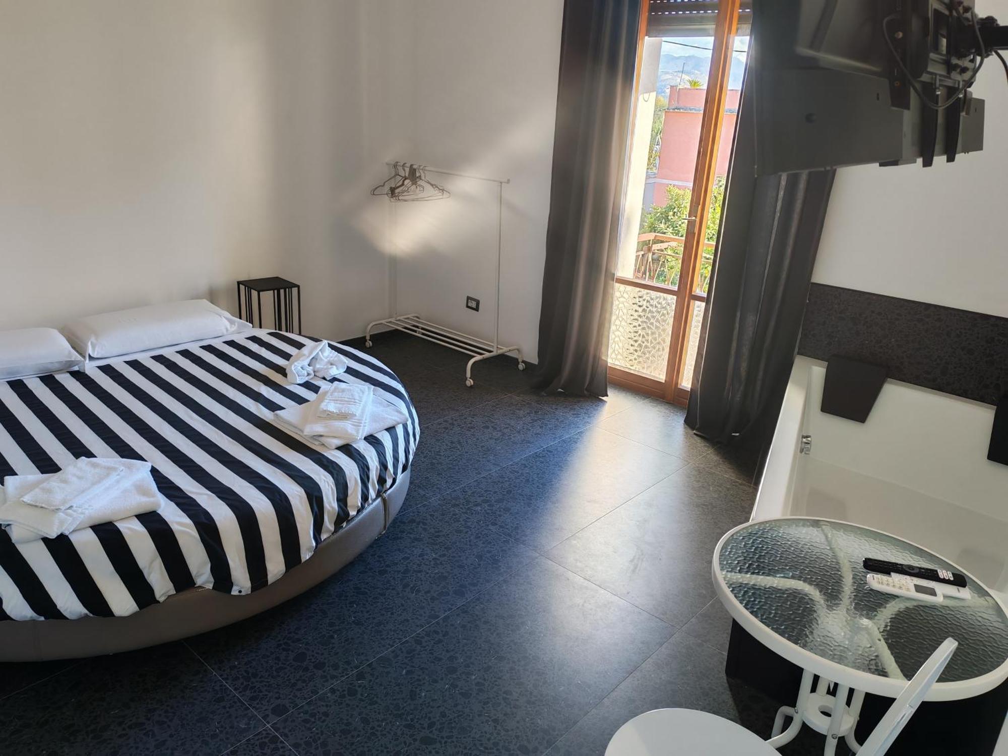 Large Double Room