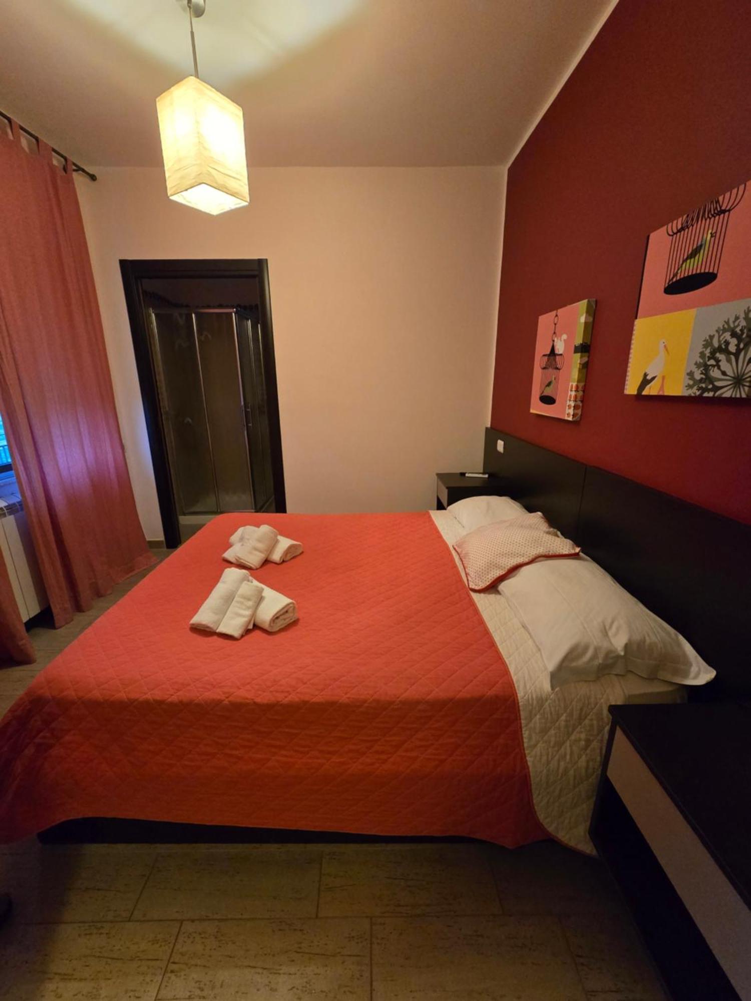 Double Room,1746943214:JPEG