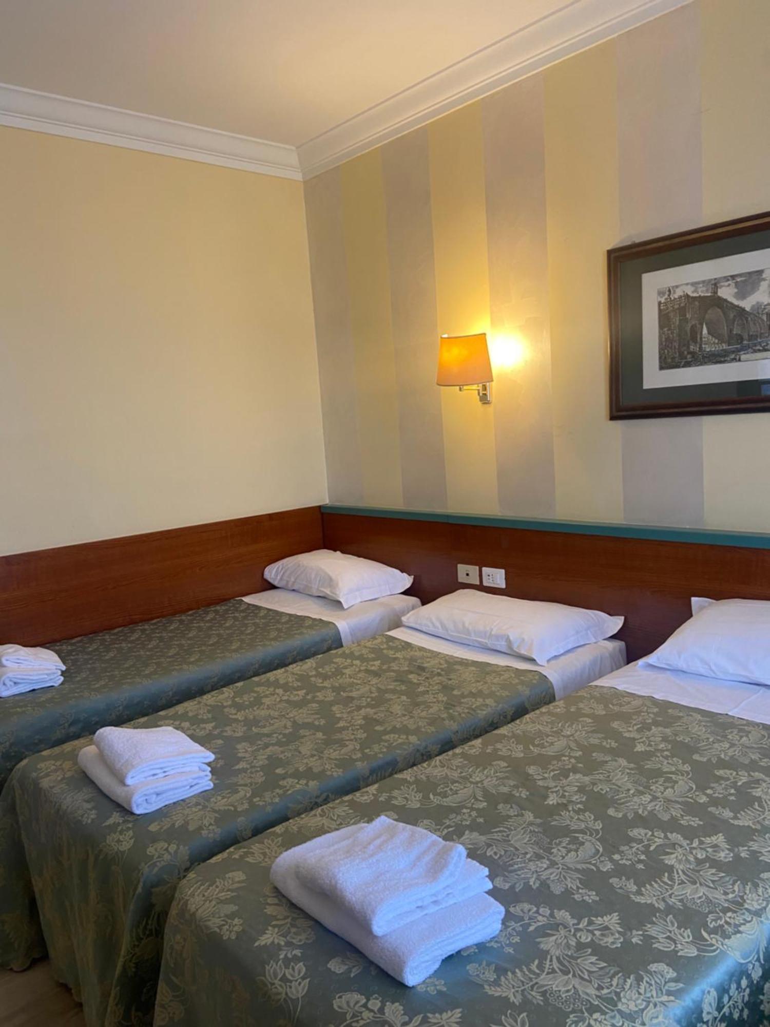 Quadruple Room with Balcony,1747218683:JPEG