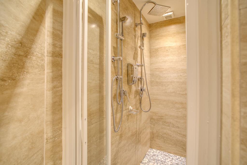 Double or Twin Room Terrace