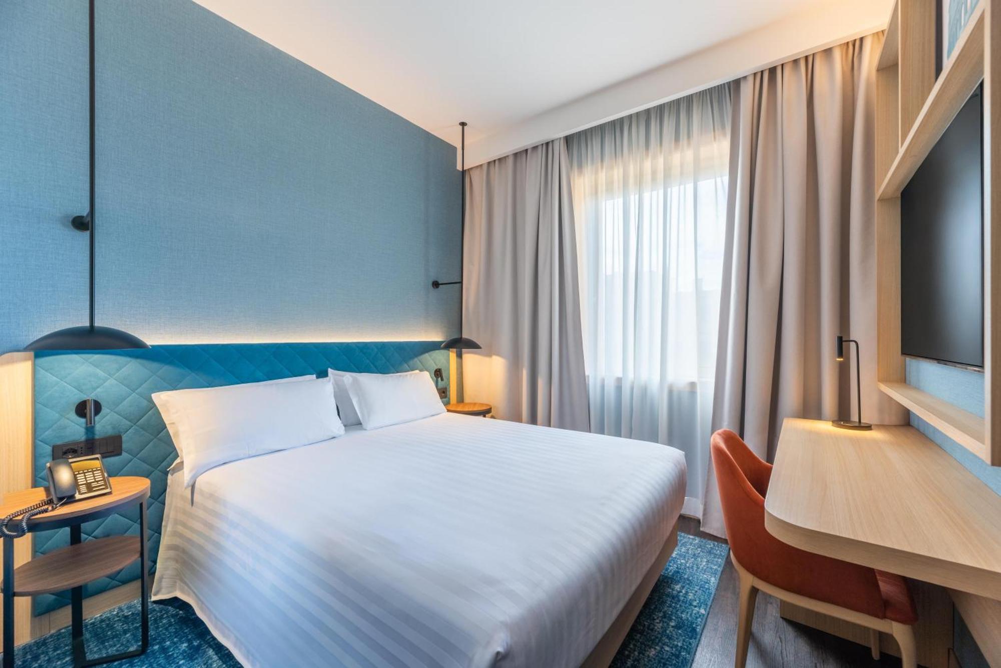 Double Room,1756501796:JPEG