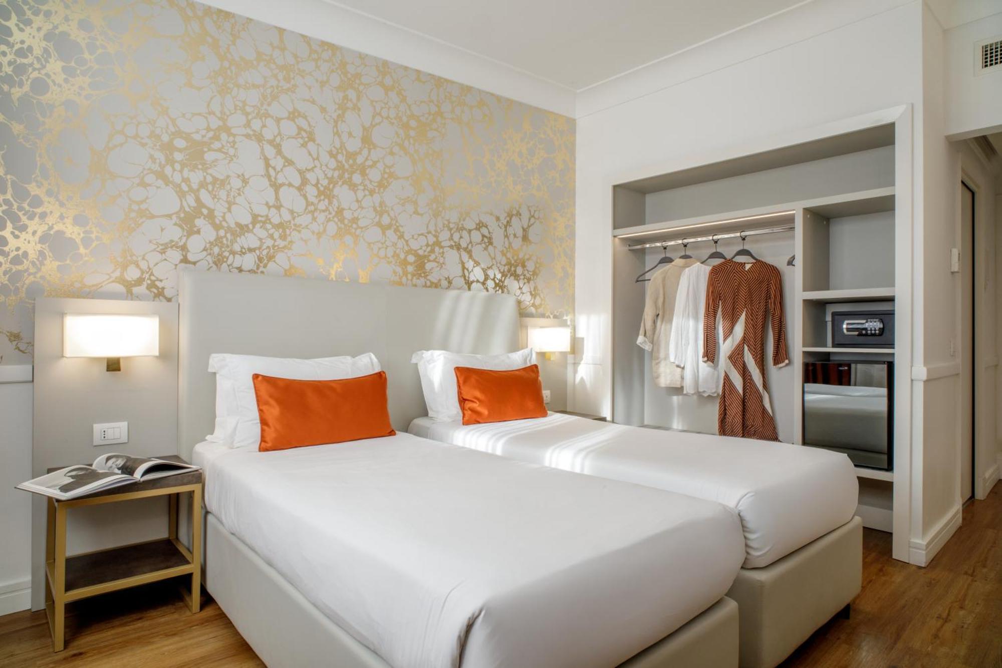 Twin Room,1756675963:JPEG