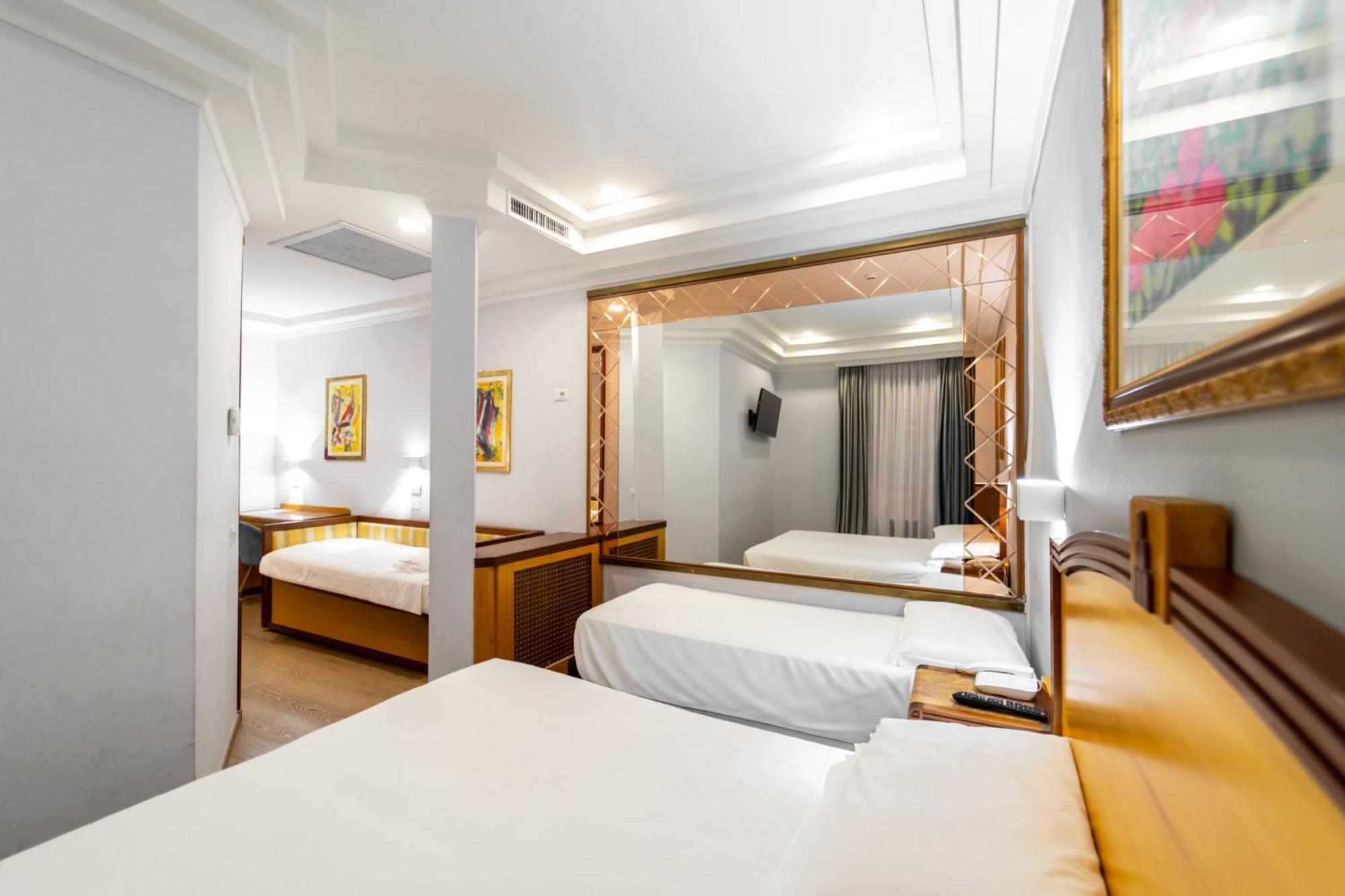 Small Double Room,1758295967:JPEG