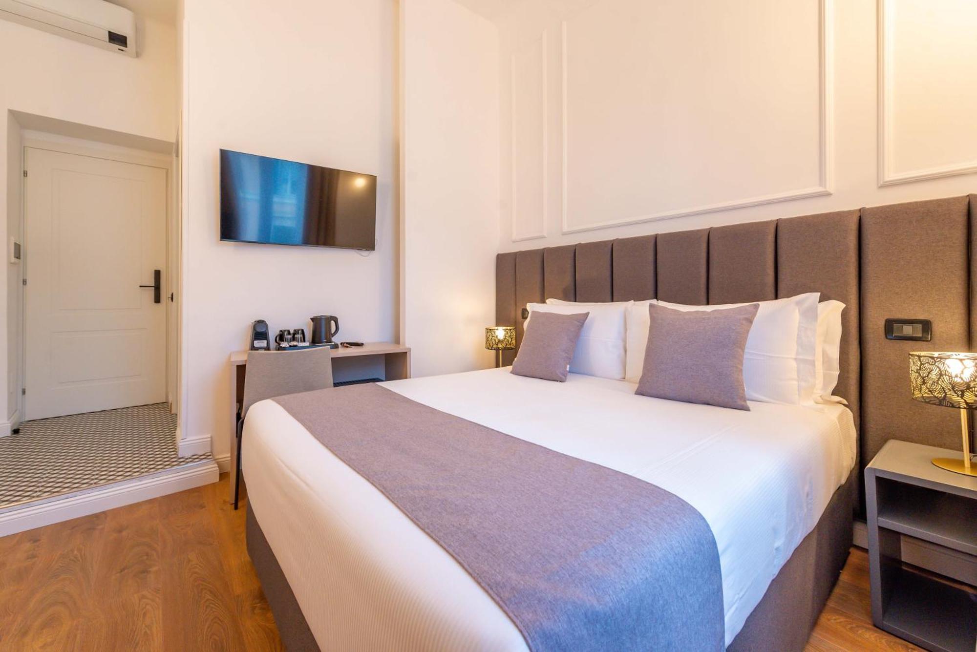 Double or Twin Room,1758569705:JPEG
