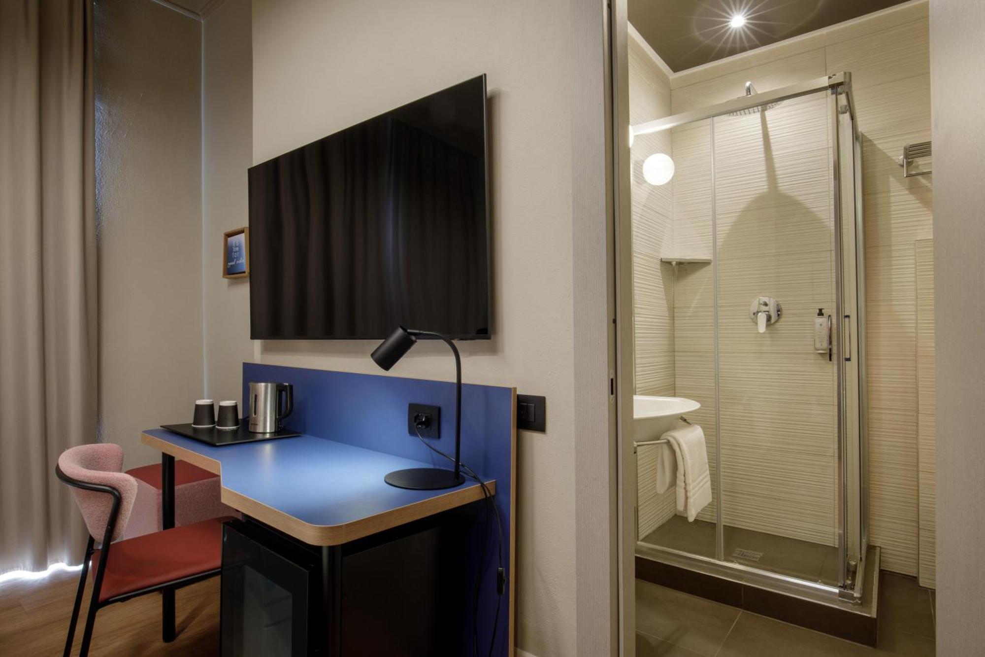 Single Room,1765156015:JPEG