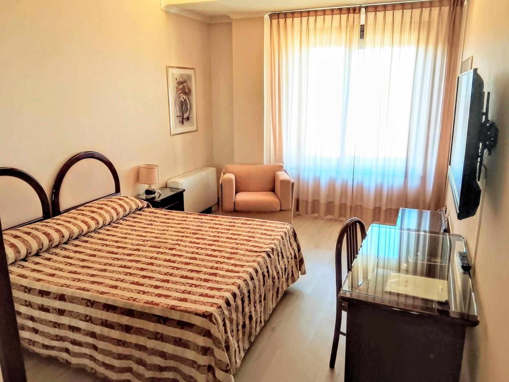 Single Room,1765171874:JPEG