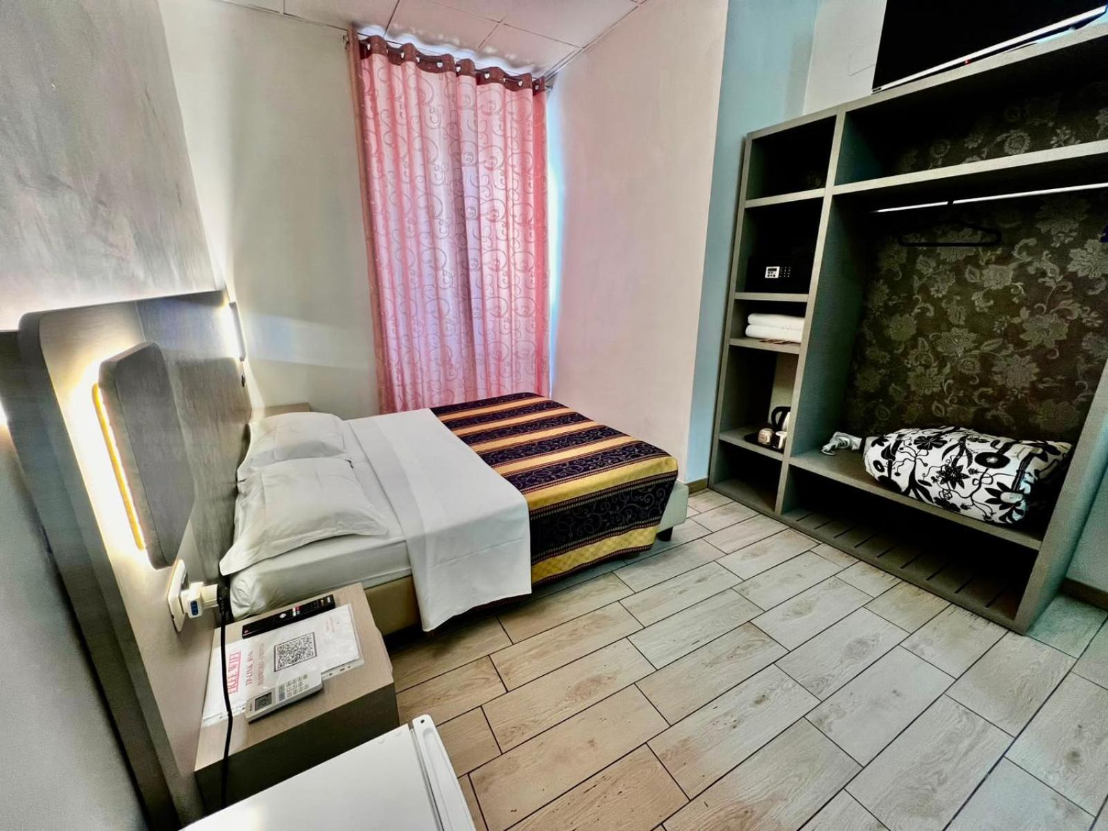 Double Room Private Bathroom