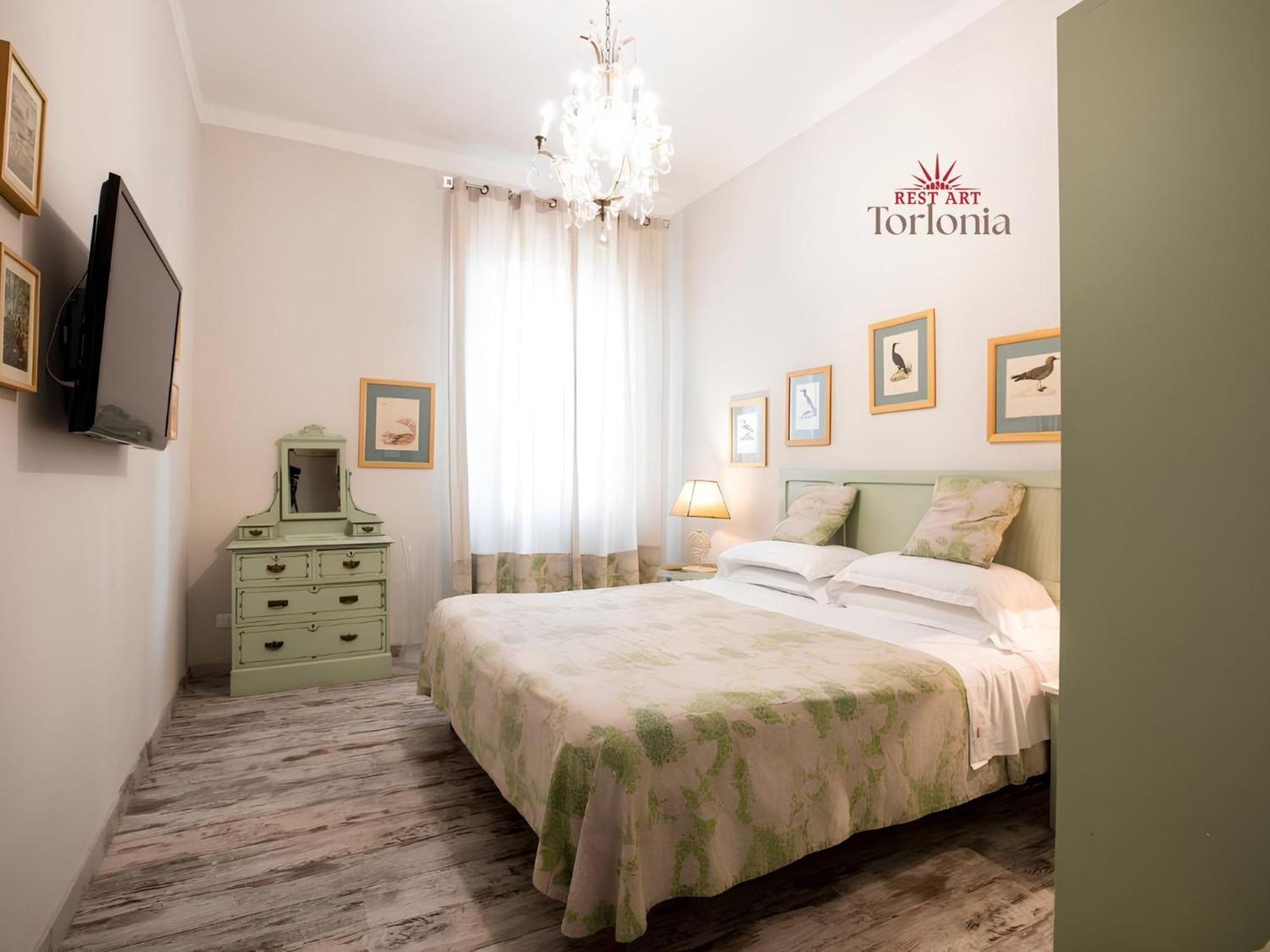 Colosseo Two-Bedroom Apartment Via di San Giovanni Laterano 60
