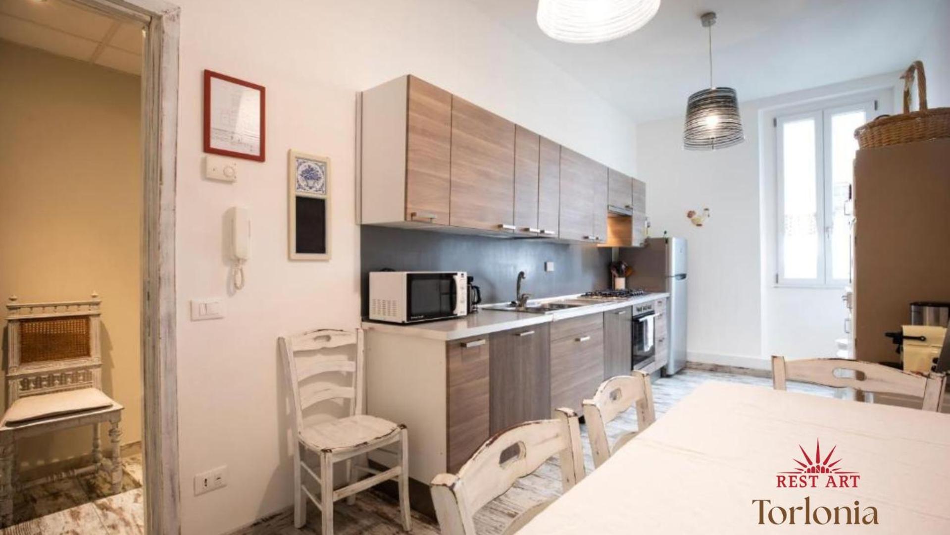 Colosseo Two-Bedroom Apartment Via di San Giovanni Laterano 60