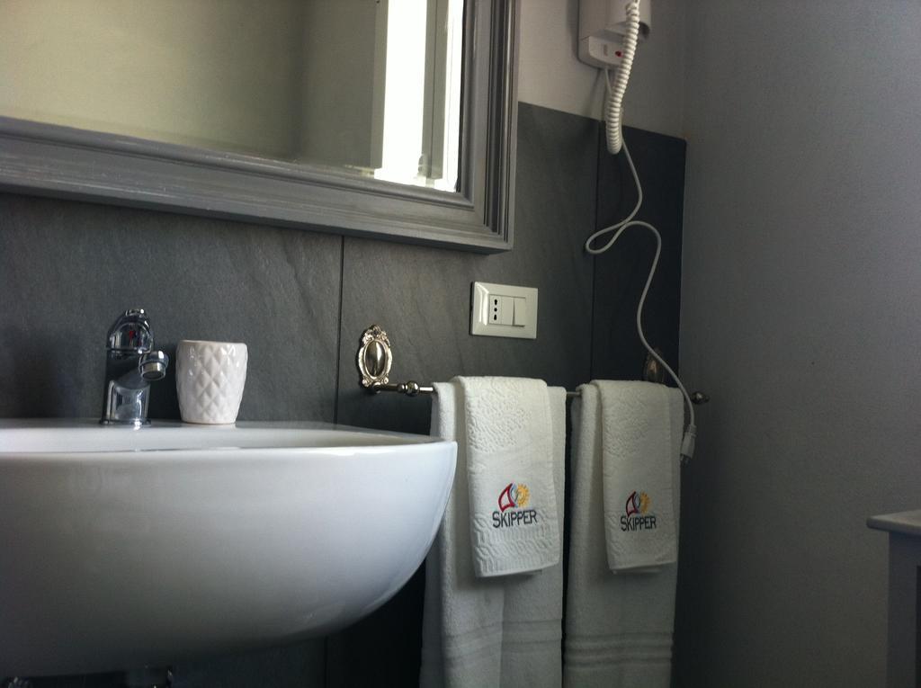 Double Room,184038597:JPEG