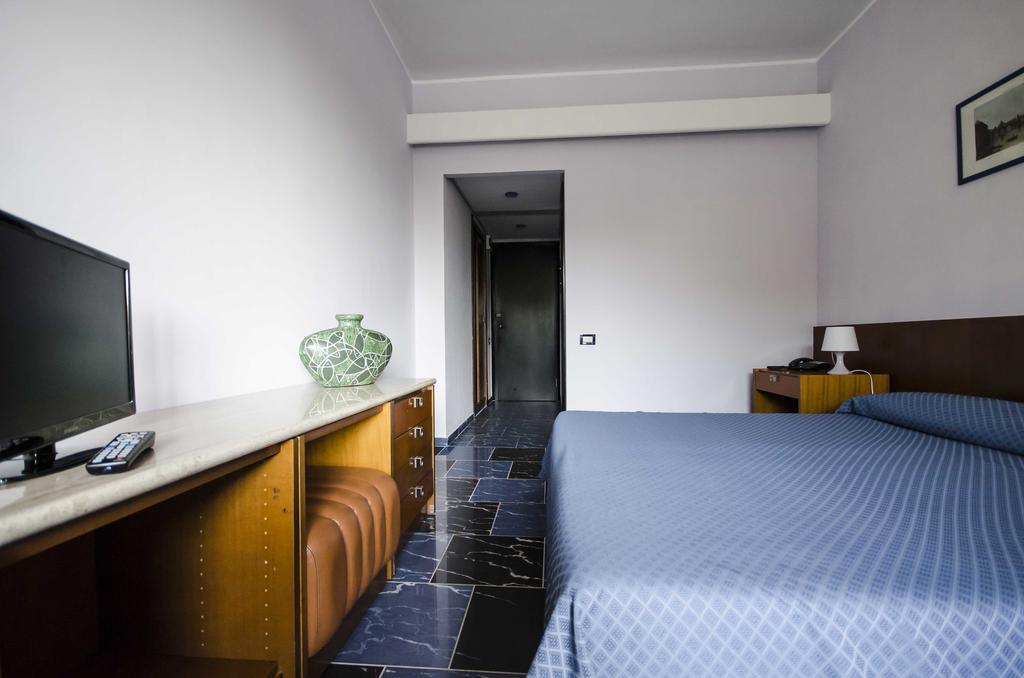 Economy Double Room,190024282:JPEG