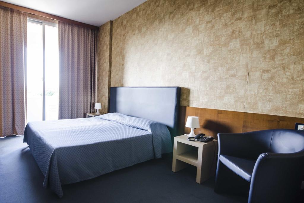Double Room Beach Access,190023745:JPEG