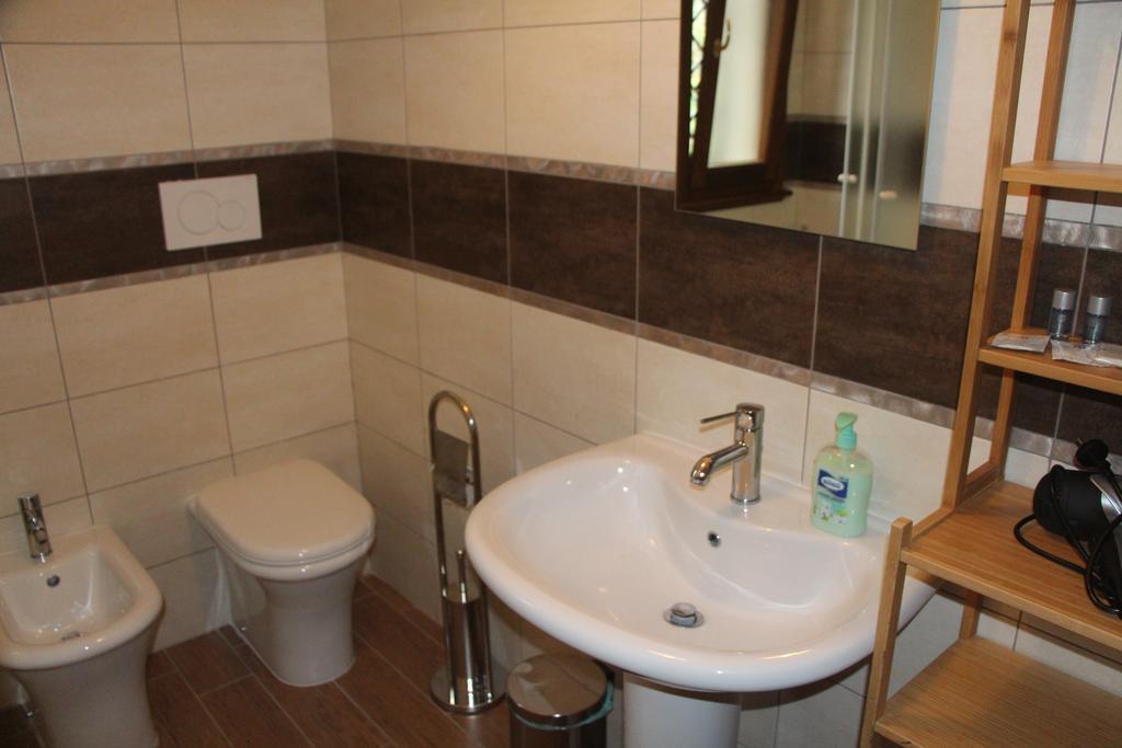Double Room,216757085:JPEG