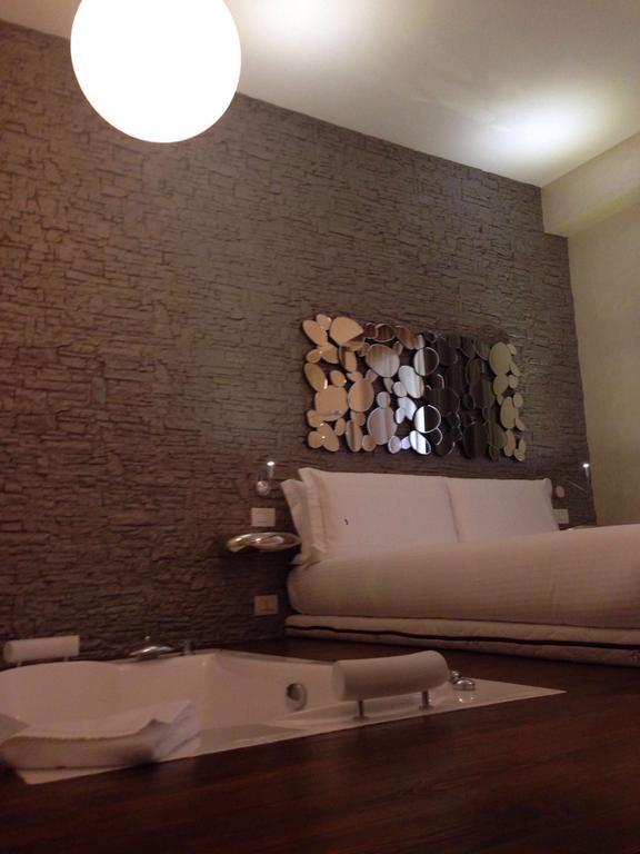 Luxury Suite Spa Bath