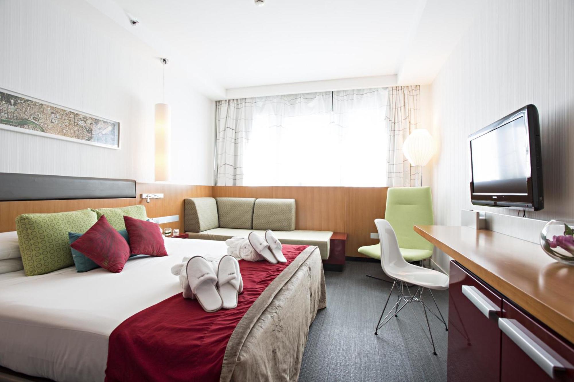 Chambre Standard avec 1 Lit Double et 1 Canapé-Lit 1 Place