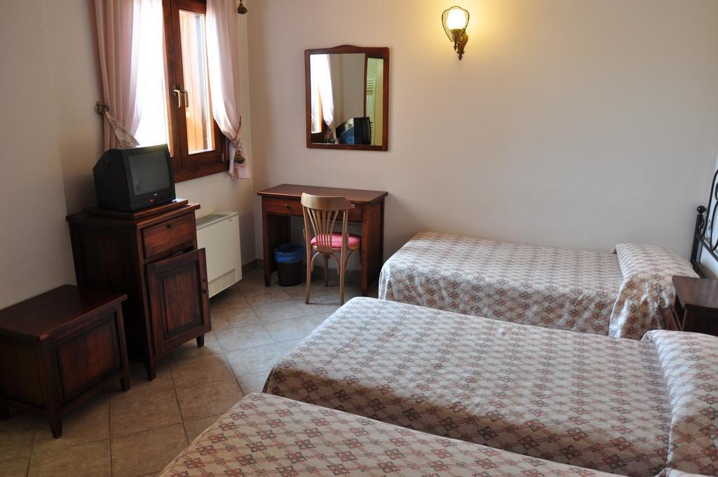 Classic Triple Room