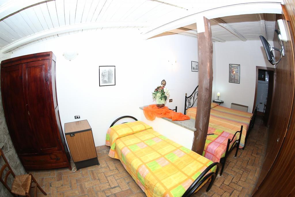 Economy Triple Room