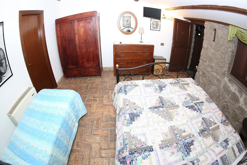 Economy Triple Room
