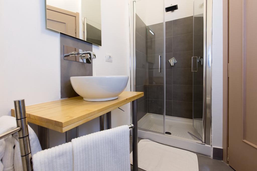 Large Double Room with Spa Bath,1584690112:JPEG