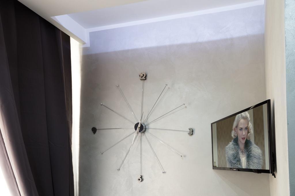Single Room,329898445:JPEG