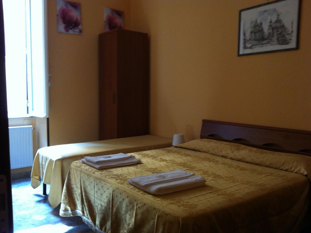 Triple Room,1163458089:JPEG