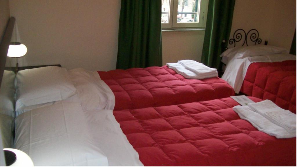 Basic Triple Room,685782228:JPEG