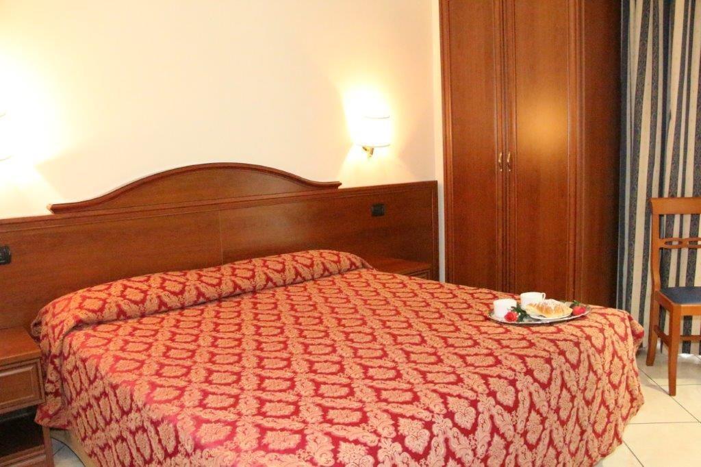 Quadruple Room,685613016:JPEG