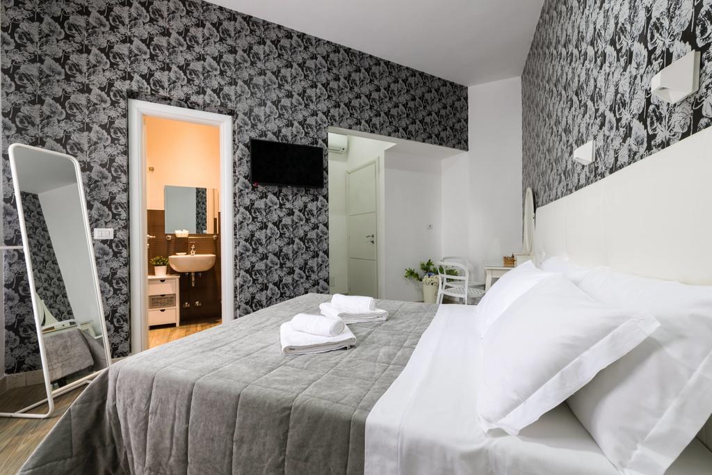 Double or Twin Room,380377552:JPEG