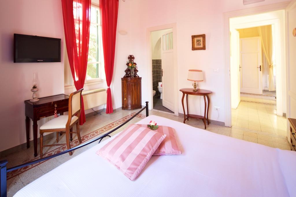 Double Room,394208088:JPEG