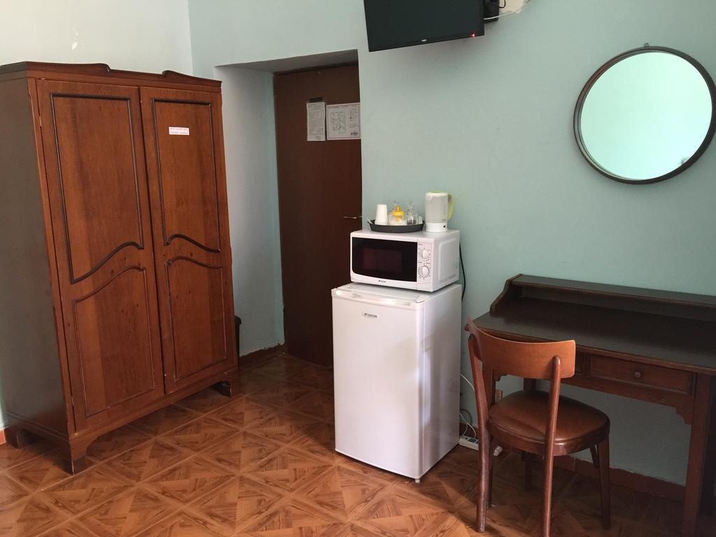 Quarto com Cama de Casal ou 2 de Solteiro