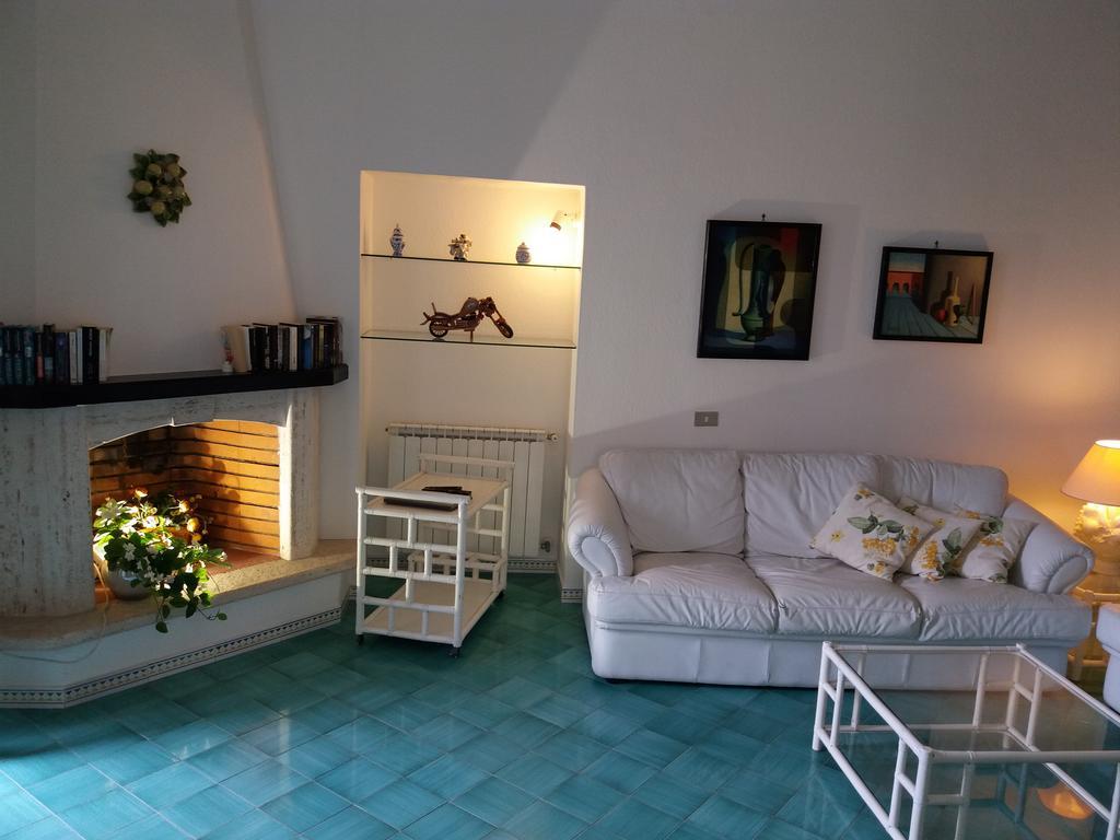 Deluxe Two-Bedroom Apartment,446671119:JPEG