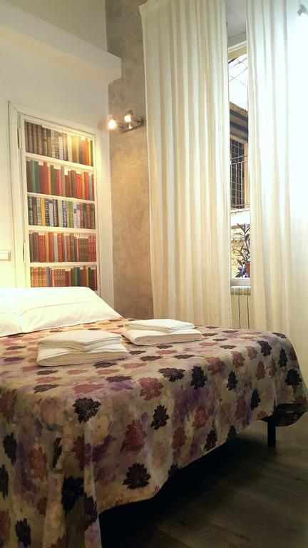 Small Double Room,450491259:JPEG