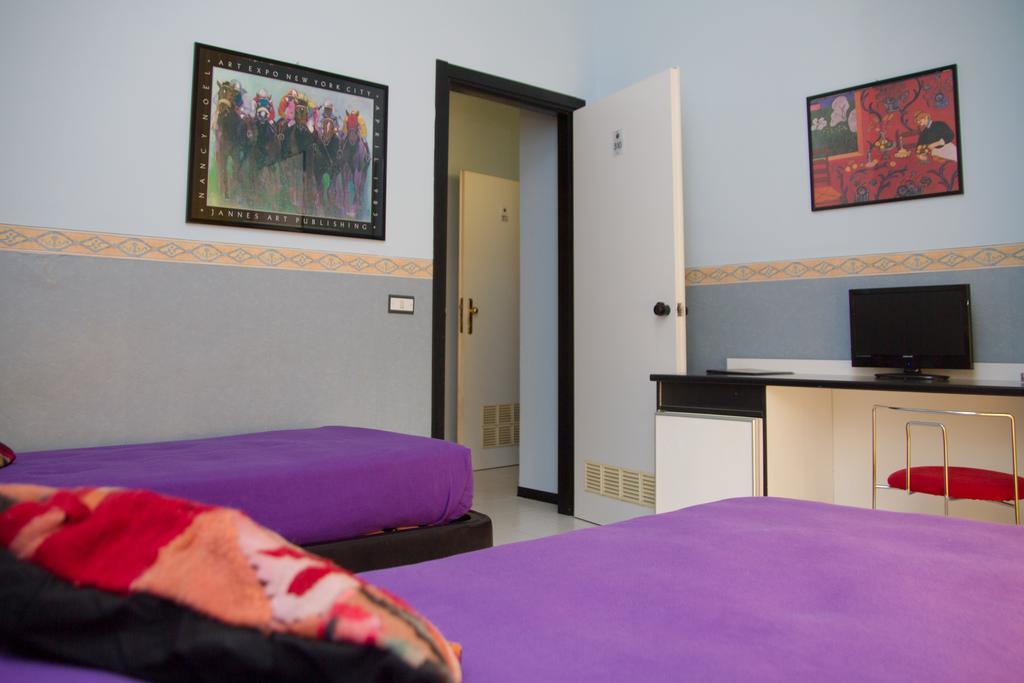 Two-Bedroom Apartment with Balcony,945275308:JPEG