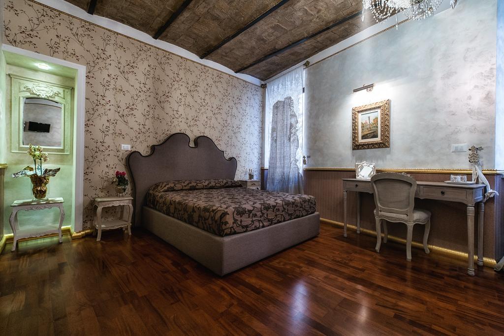 Triple Room,464790966:JPEG