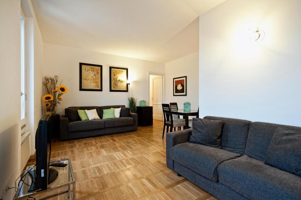 Two-Bedroom Apartment Separate Building,161071437:JPEG