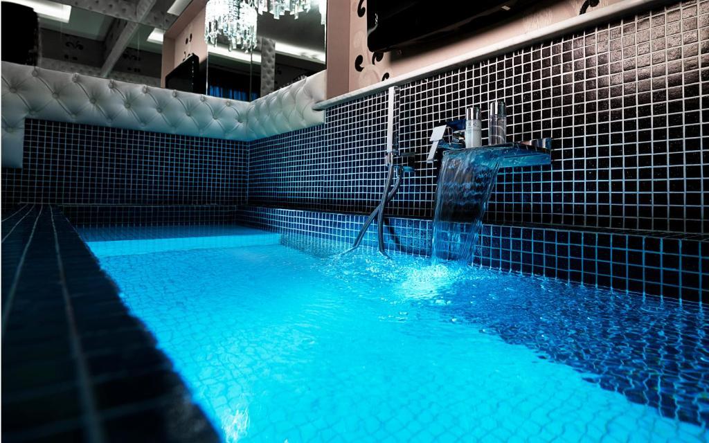 Deluxe Double Room Bath