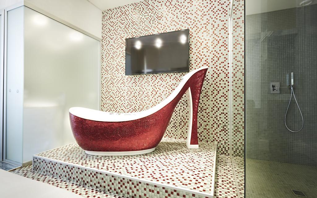 Deluxe Double Room Bath