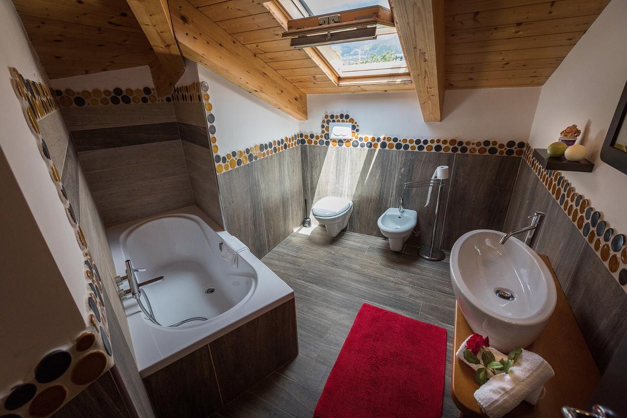 Double Room,844804439:JPEG