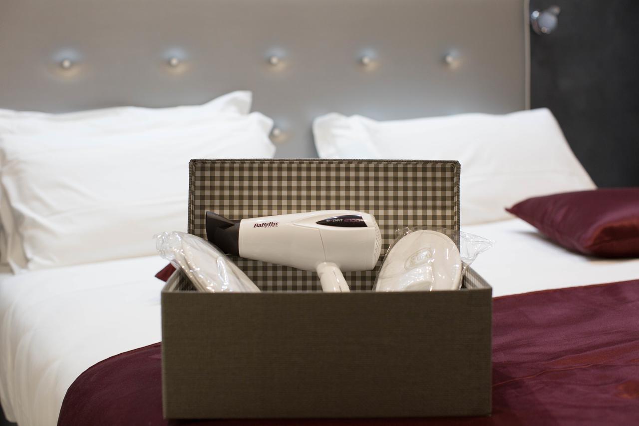 Deluxe Double Room with Balcony,518237979:JPEG