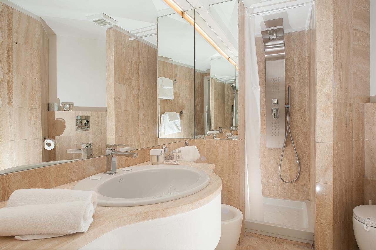 One-Bedroom Apartment Separate Building Piazza della Maddalena 2,1552554358:JPEG
