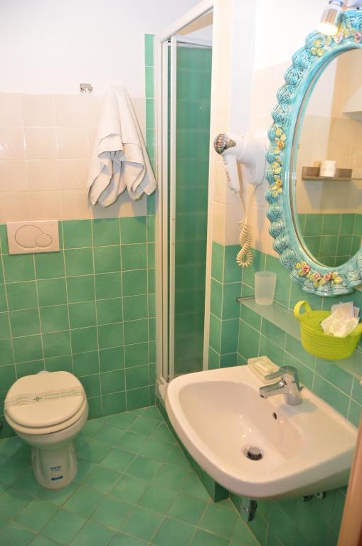 Economy Double or Twin Room