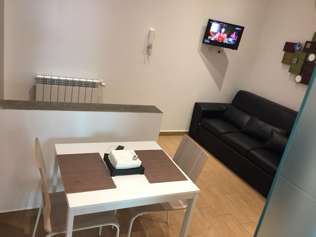 Two-Bedroom House,631398291:JPEG