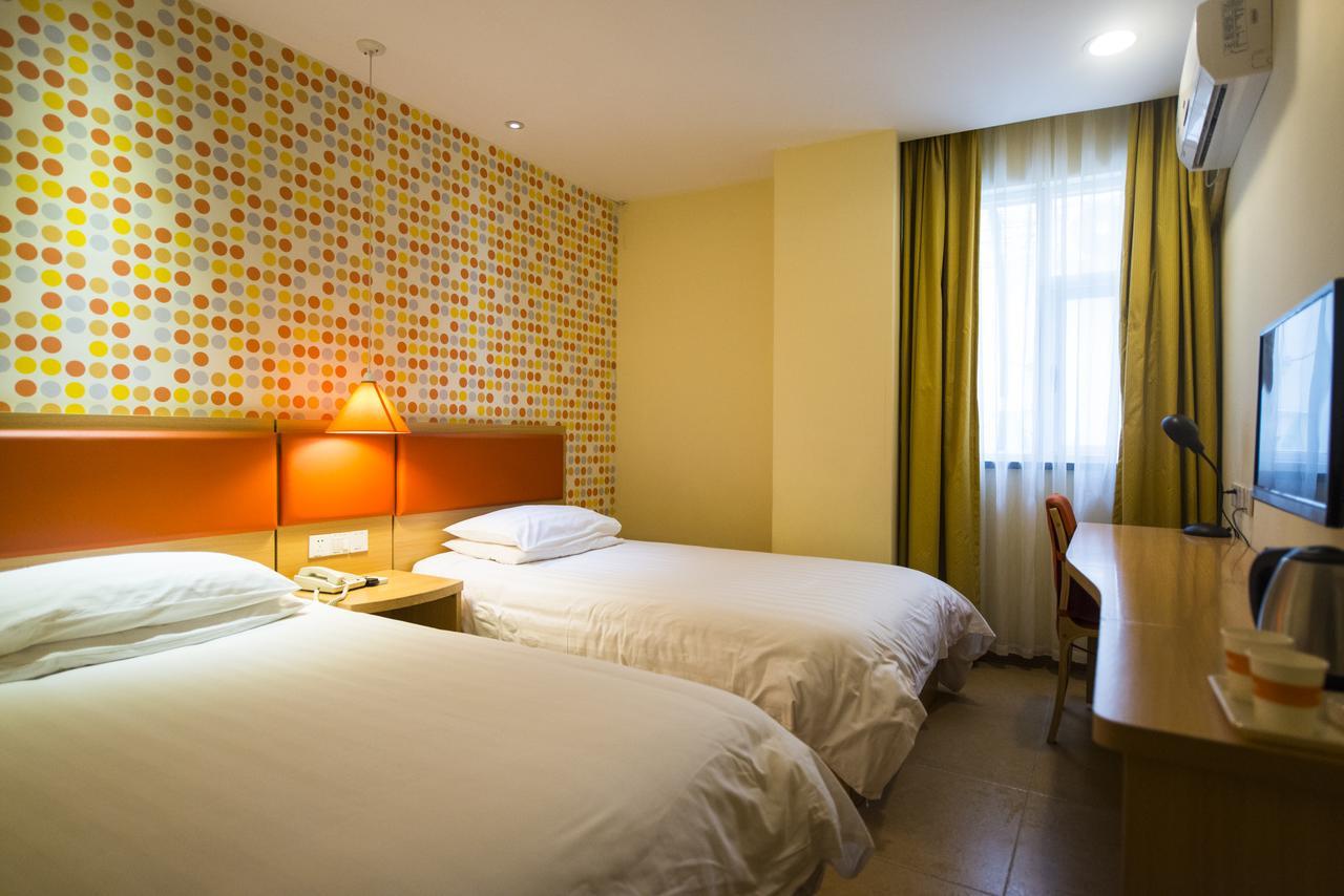 Triple Room,646771404:JPEG